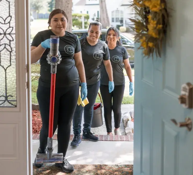House cleaning Charleston SC team arriving for residential service