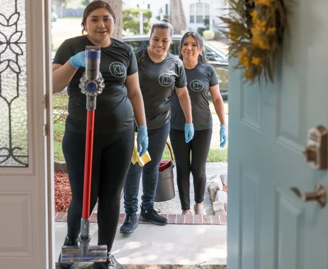 Professional house cleaning services in Charleston SC provided by the Excellent Cleaning LLC team at a client’s home